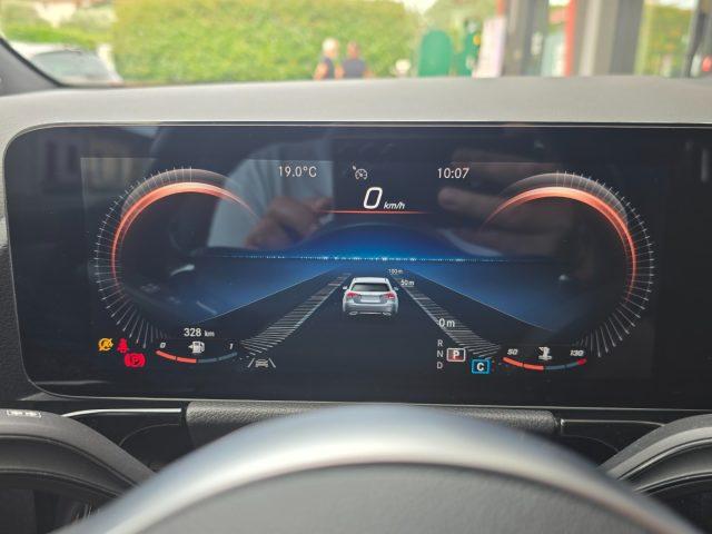 MERCEDES-BENZ GLA 200 d Automatic Premium AMG Line 19" MBUX LED Performa