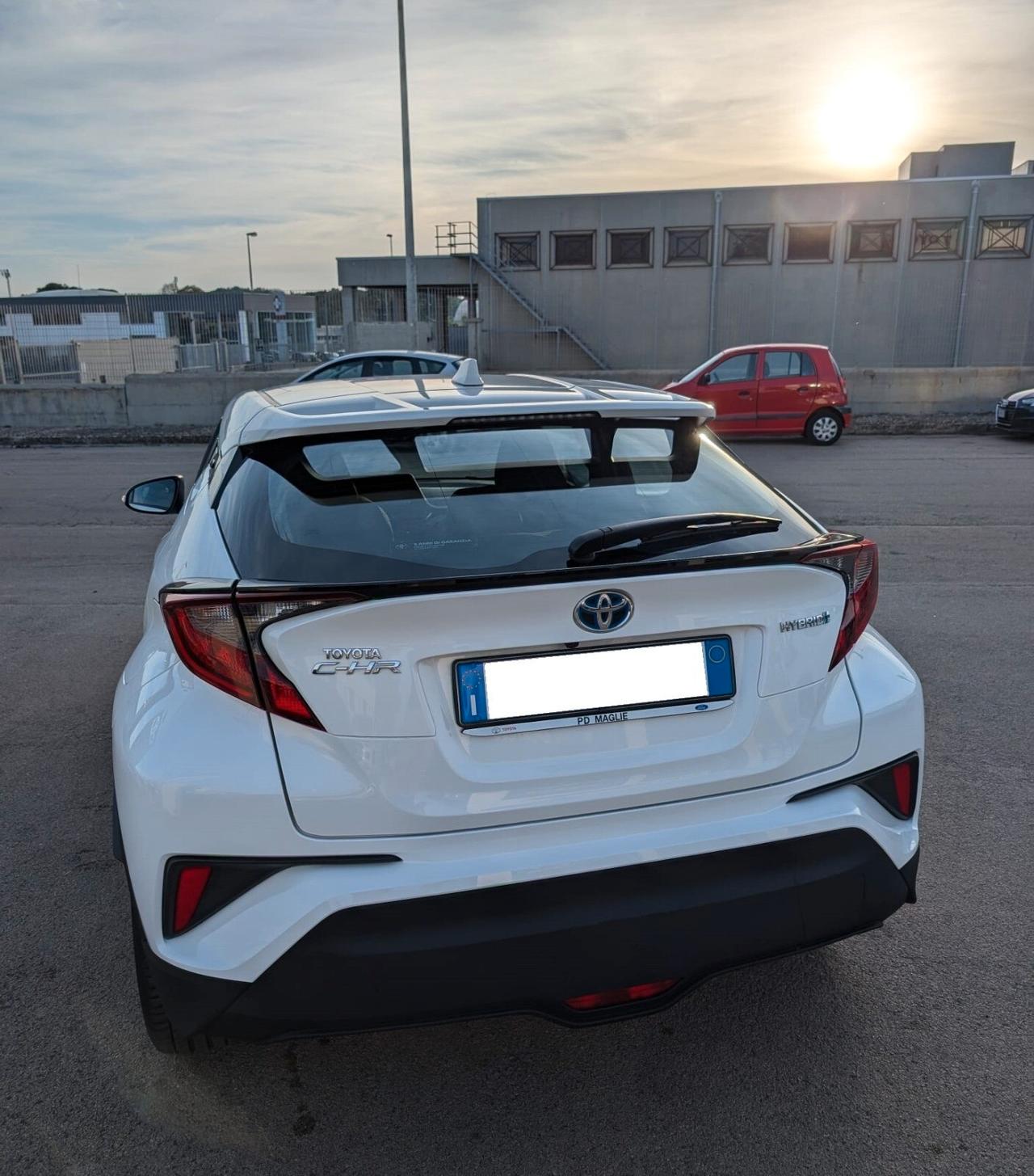 Toyota C-HR 1.8 Hybrid E-CVT Active