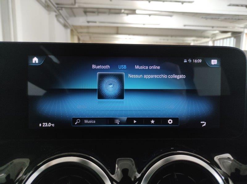 Mercedes-Benz Classe B (W247) - B 180 Automatic Business Extra