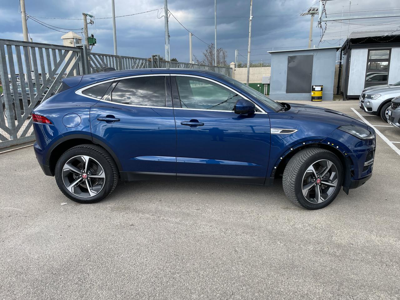 Jaguar E-Pace 2.0D I4 204 CV R-Dynamic HSE AWD-TETTO-PELLE TOTALE