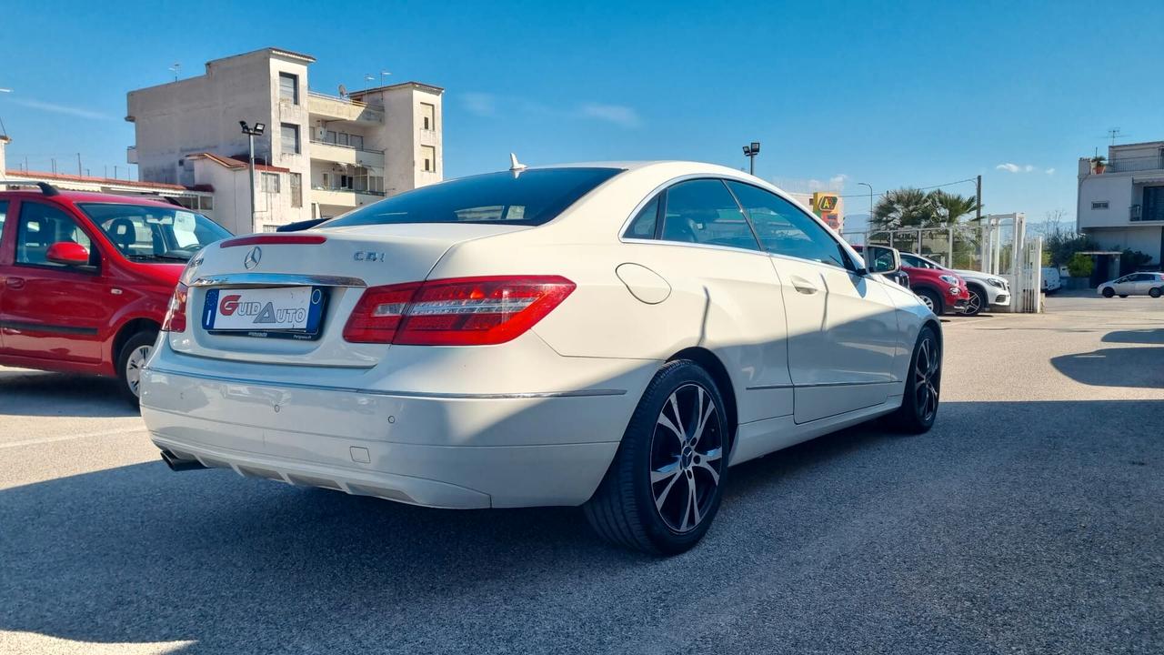 Mercedes-benz E 220 CDI Coupé BlueEFFICIENCY