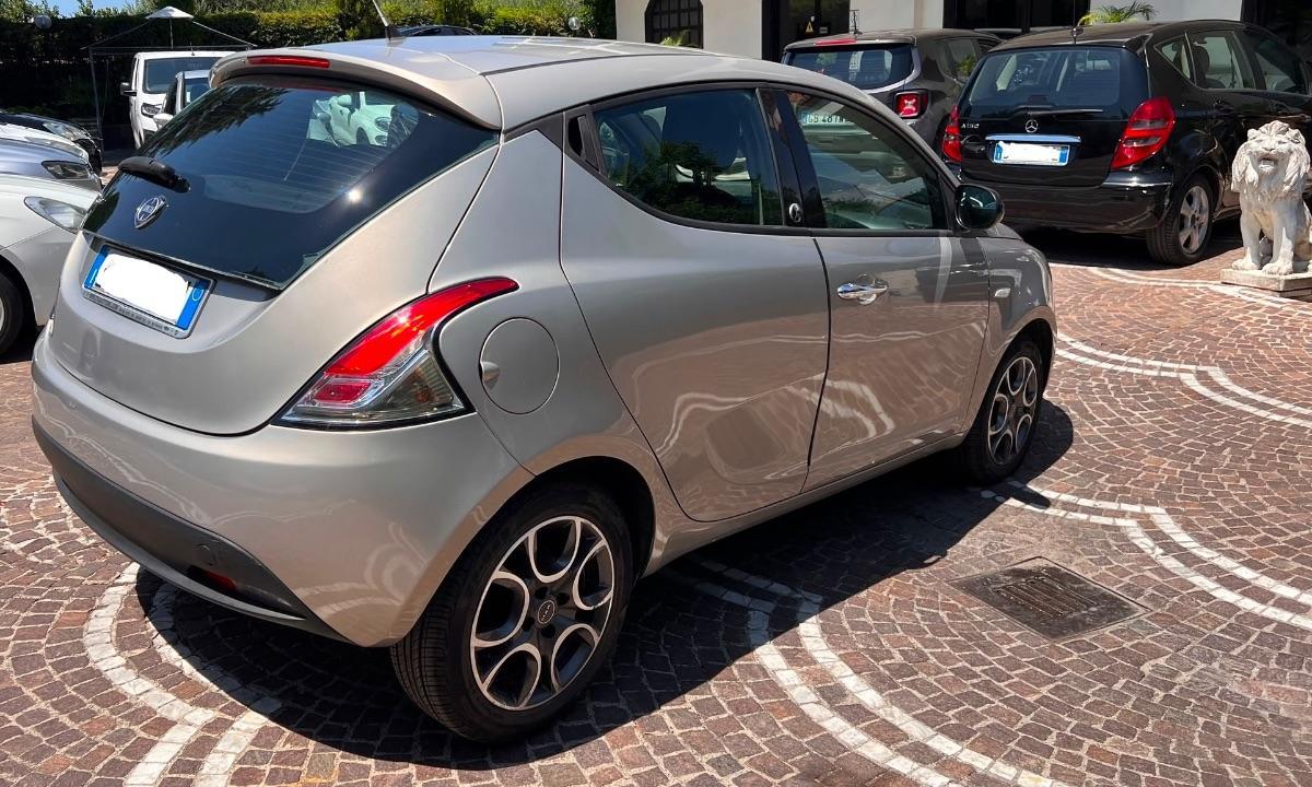 LANCIA Ypsilon 1.3 MJT 95 CV 5p. S&S Platinum