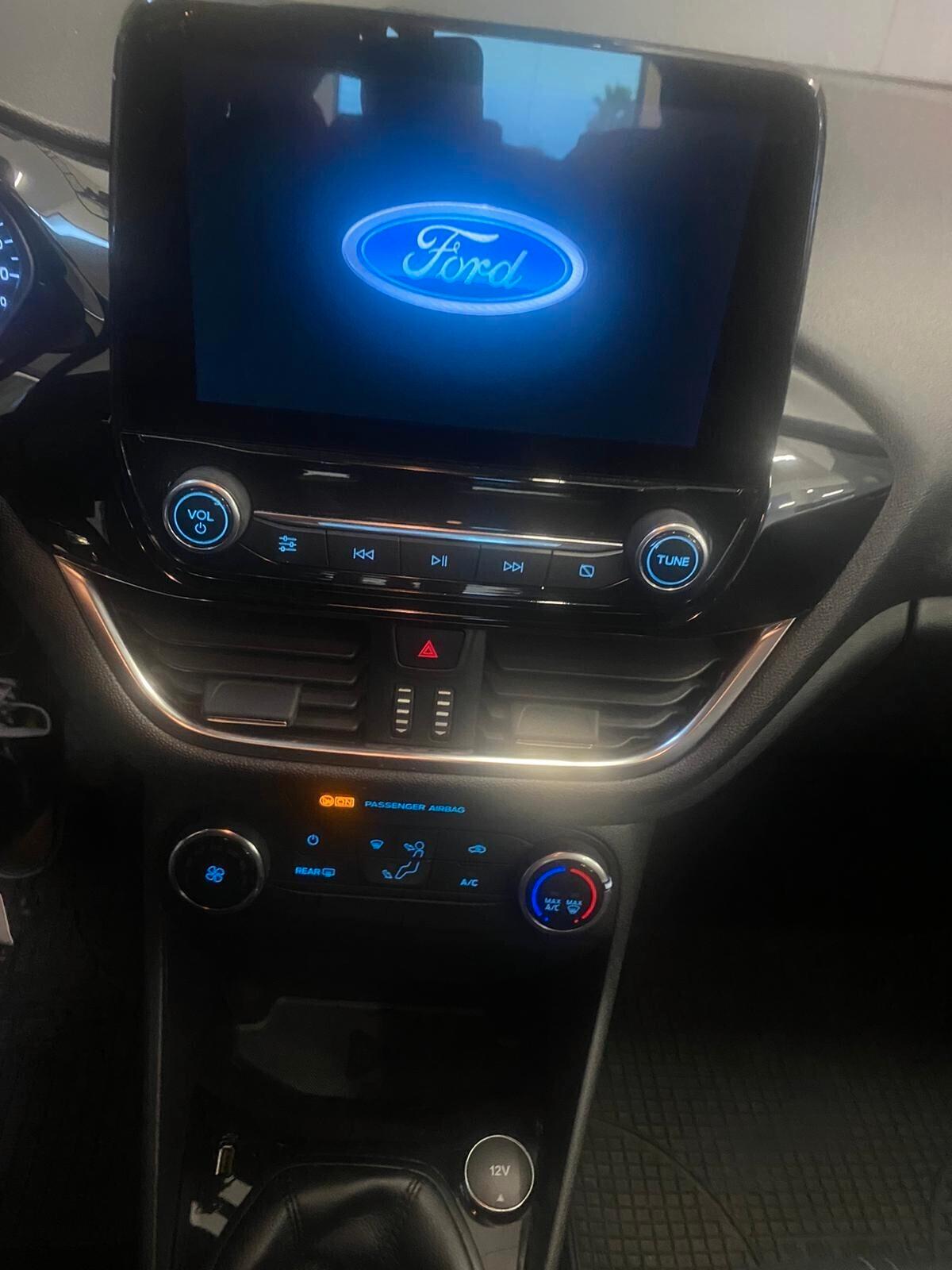 Ford Fiesta 1.5 EcoBlue 5 porte Vignale