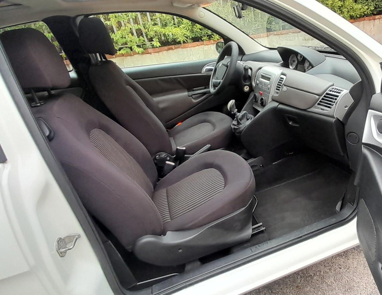 Lancia Ypsilon 1.2 Argento