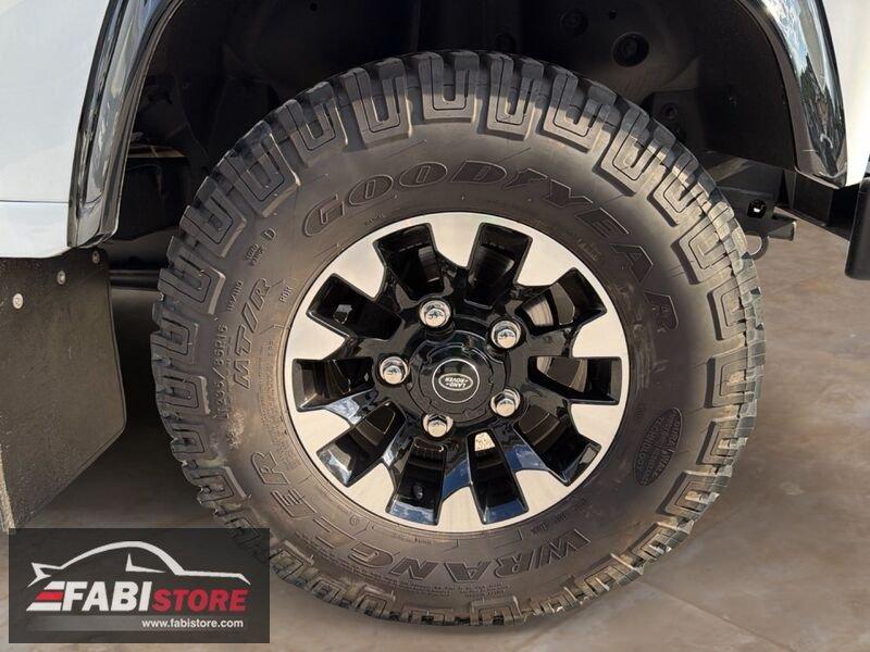 Land Rover Defender Defender 90 2.2 TD4 122 Cv SW - Cerchi, Clima, Radio ecc
