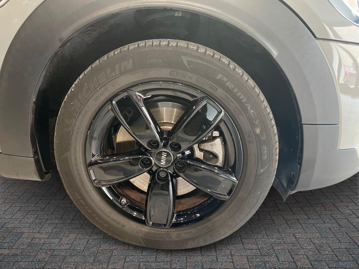 MINI Mini Countryman F60 2020 - Mini Countryman 1.5 Cooper SE All4 all4 auto