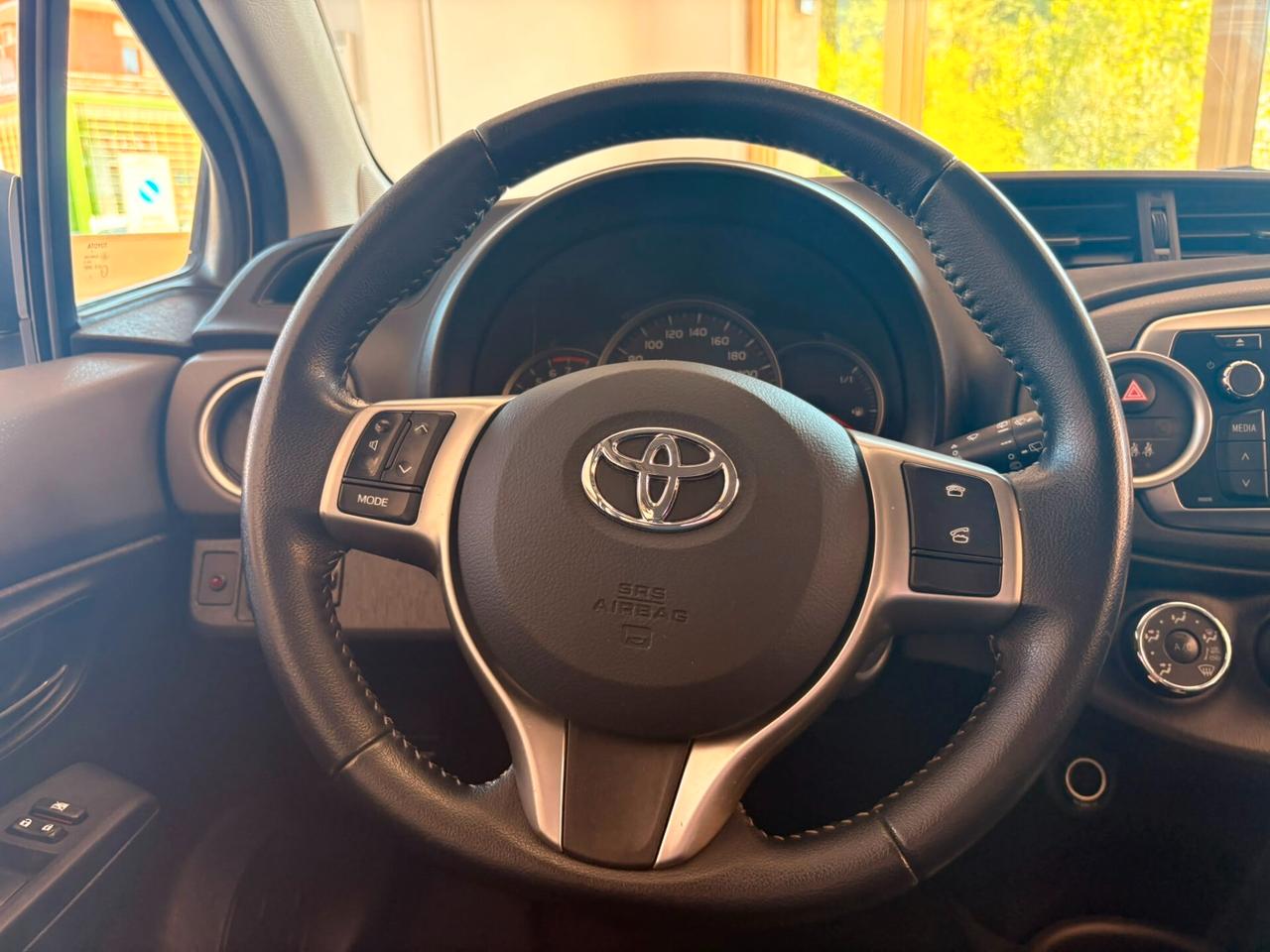 Toyota Yaris 1.0 5 porte Active
