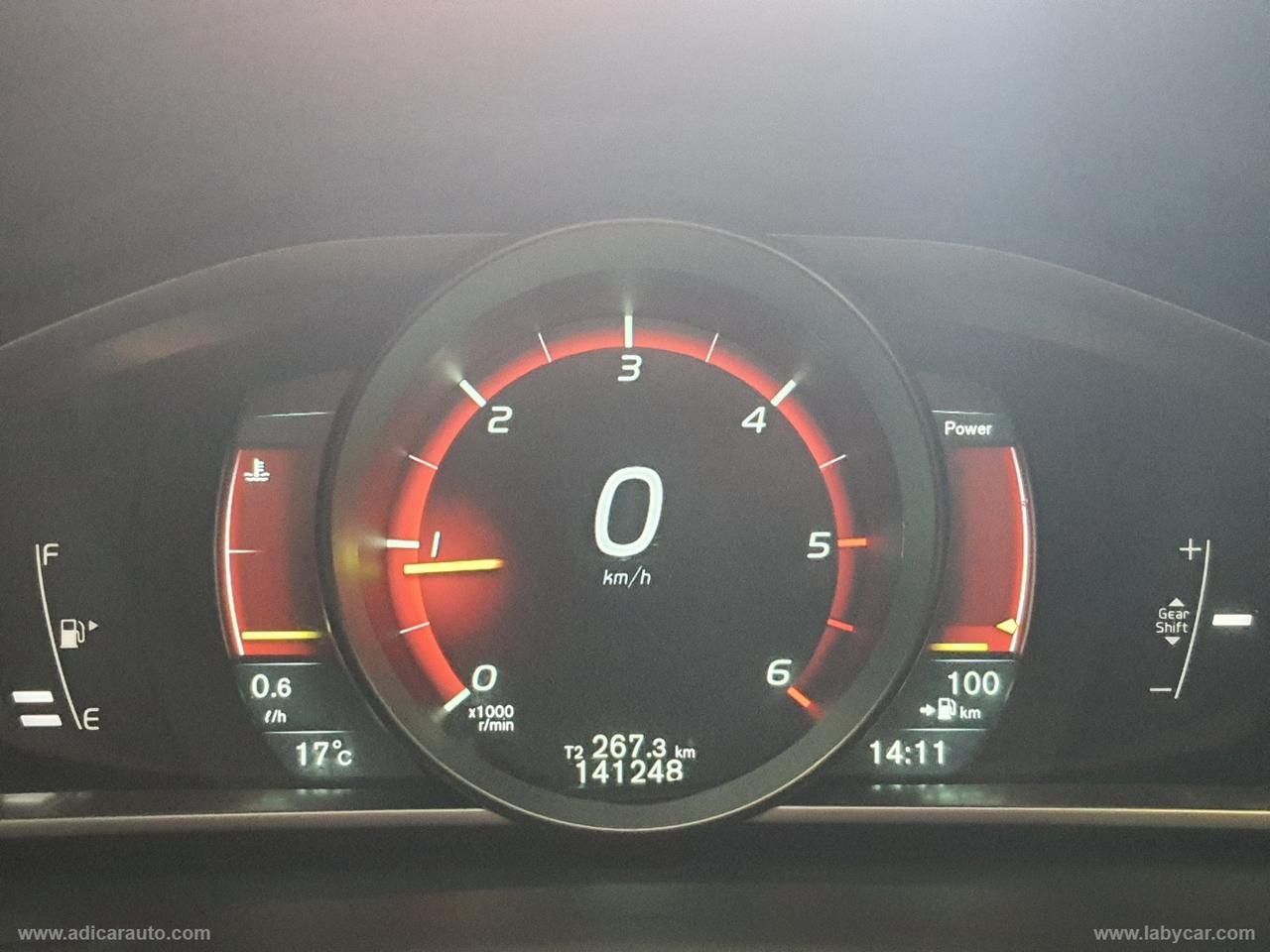 VOLVO V40 D2 1.6 Volvo Ocean Race