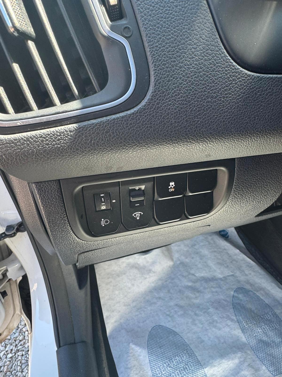 Kia Rio 1.4 CRDi 5p. Cool Collection FINO A 25 KM/L