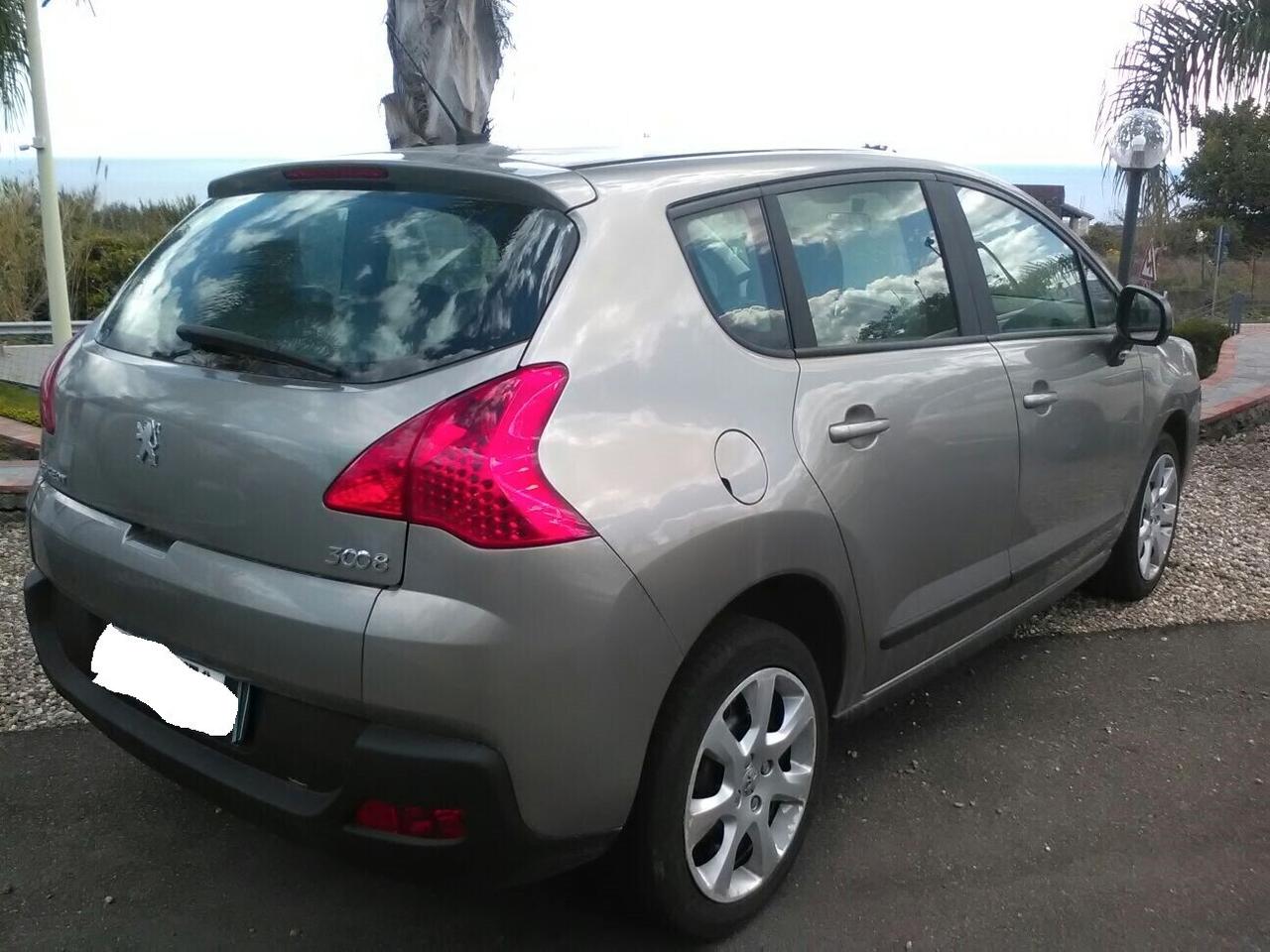 Peugeot 3008 2.0 HDi 150CV Allure