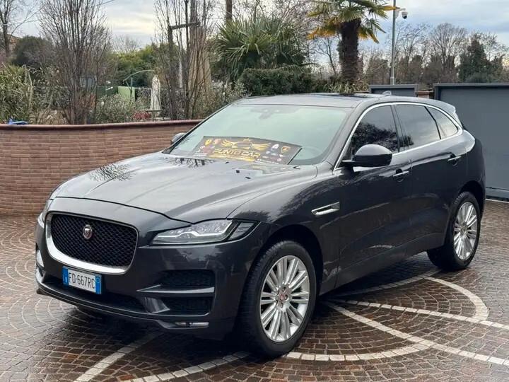 Jaguar F-Pace 2.0 D 180 CV Portfolio