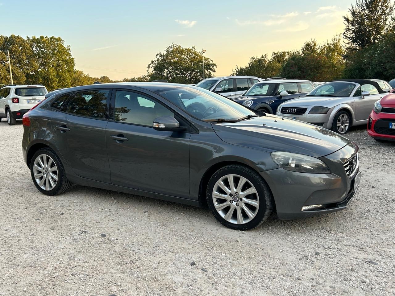 Volvo V40 D2 1.6 Summum