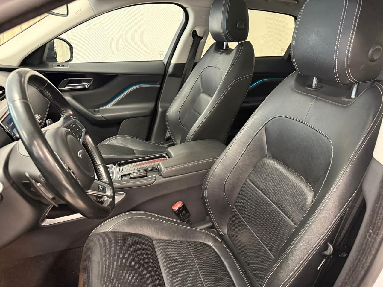 Jaguar F-Pace 2.0 D 180 CV AWD Portfolio