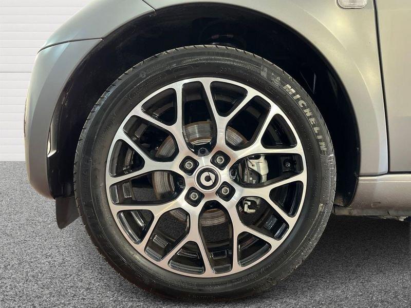 smart fortwo III 2020 Cabrio Cabrio eq Prime 22kW