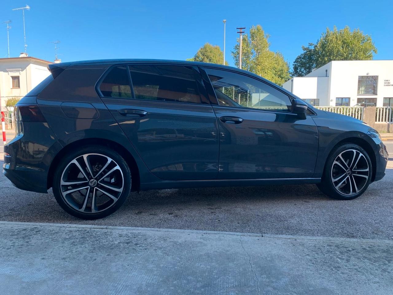 Volkswagen Golf 8 2.0 TDI 115 CV Neopat. Garanzia