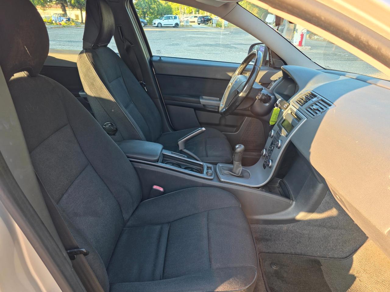 Volvo V50 D2 R-design CV-114 E5 Manuale NEO 2012