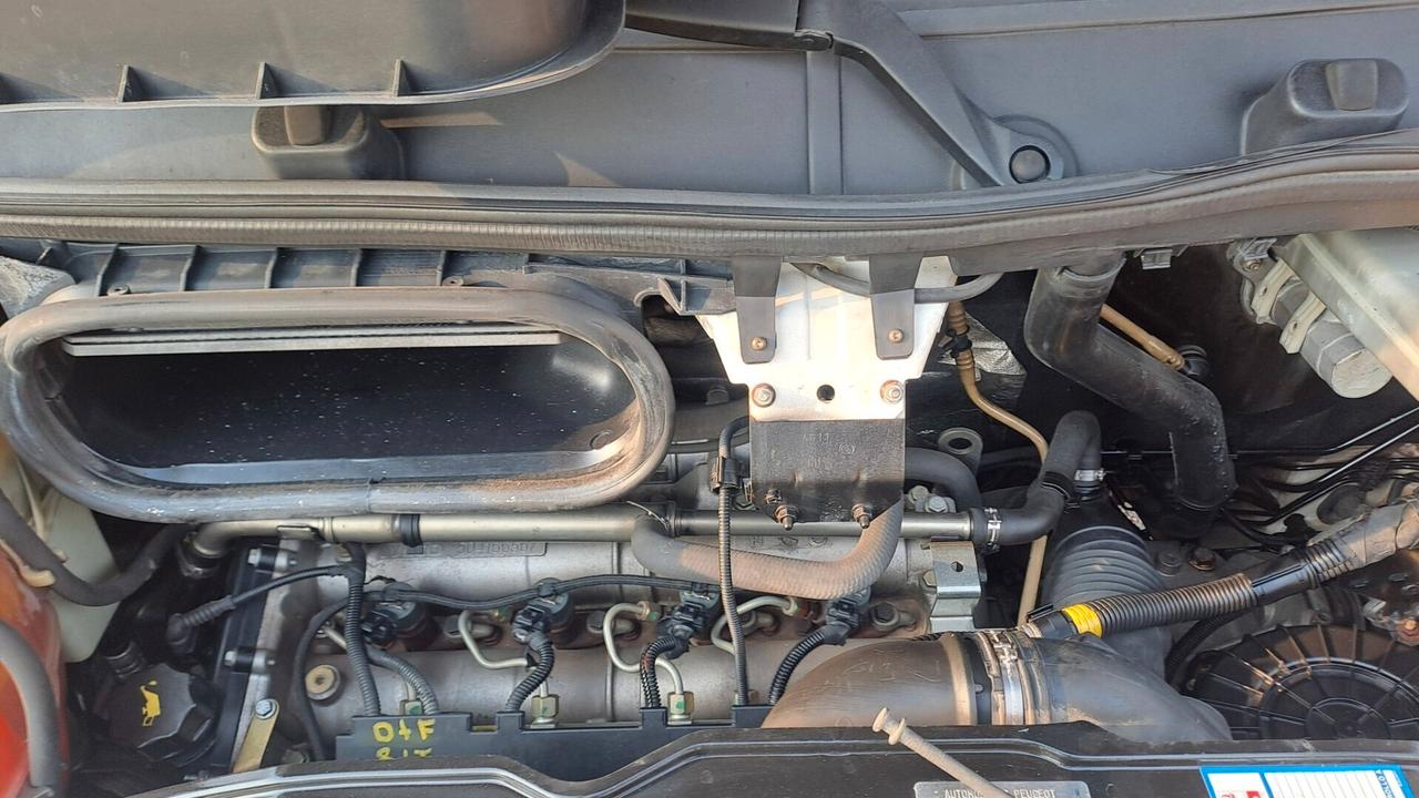 Peugeot Boxer MAXI 3.0 TDI 160 hp cassone 3,7 metri