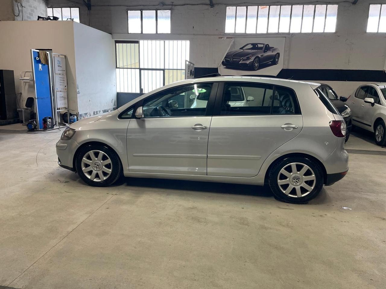 Volkswagen Golf Plus 1.6 16V FSI 5p. Sportline neopatentati