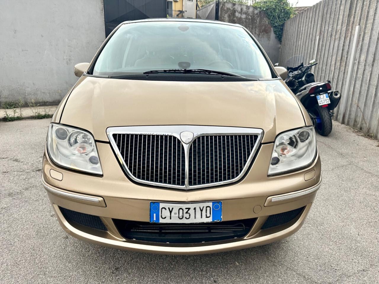 Lancia Phedra 2.2 JTD tetto pelle 7 posti