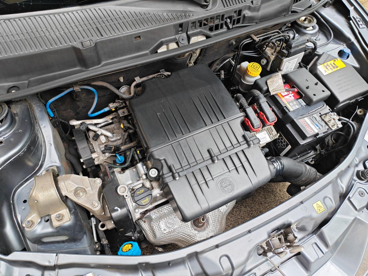 Lancia Ypsilon 1.2 BENZINA 70cv / 67.000km / FRIZIONE NUOVA