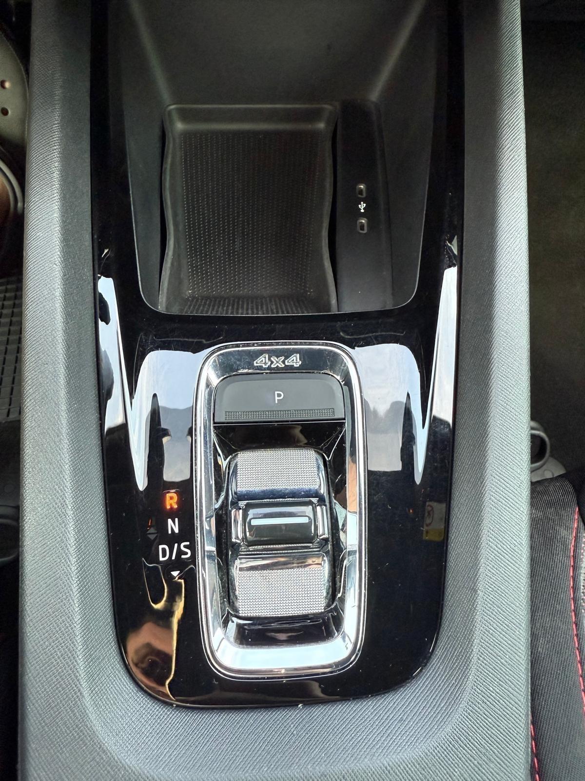 Skoda Octavia 2.0 TDI EVO SCR 200 CV DSG 4x4 Wagon RS