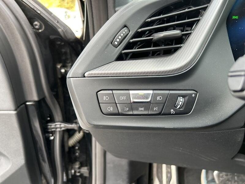 BMW Serie 1 F40 118d Msport auto