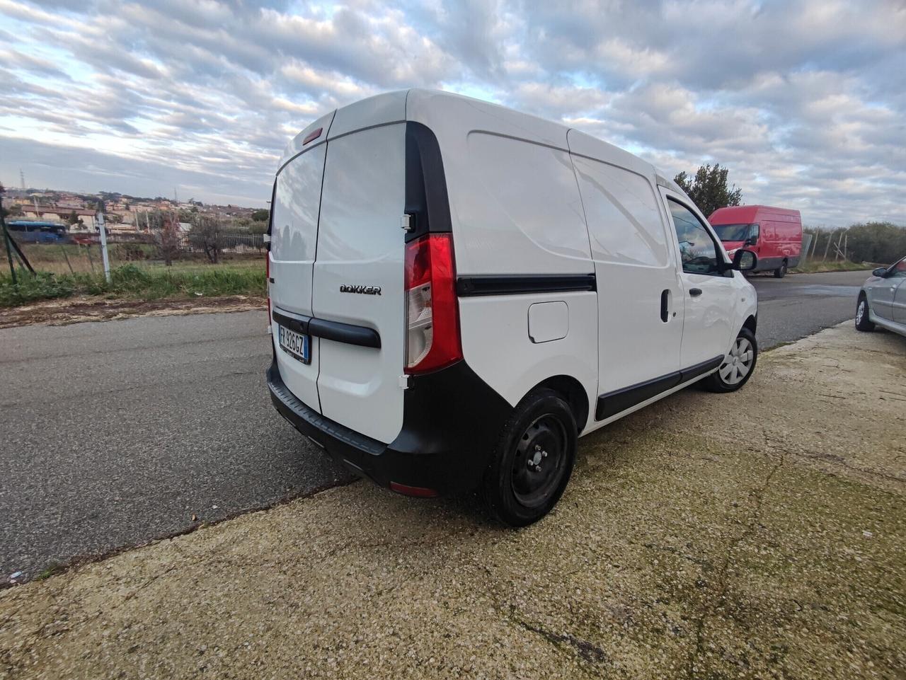 Dacia Dokker van GPL Furgone IVA ESPOSTA
