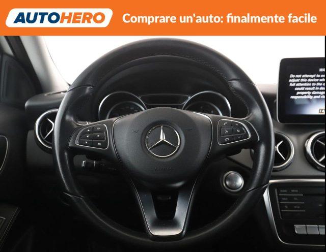 MERCEDES-BENZ GLA 200 d Automatic Sport
