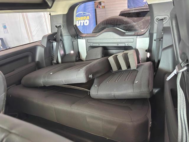 LAND ROVER Defender 90 3.0D I6 200 CV AWD Autocarro Auto SE