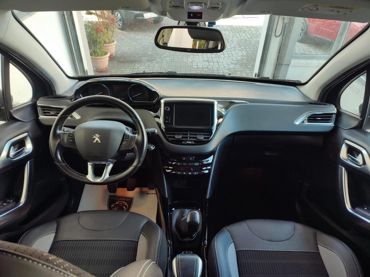 Peugeot 2008 BlueHDi 100 S&S Allure