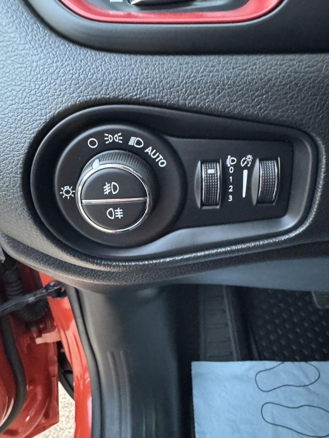 Jeep Renegade 2.0 Mjt 170CV 4WD Active Drive Low Trailhawk