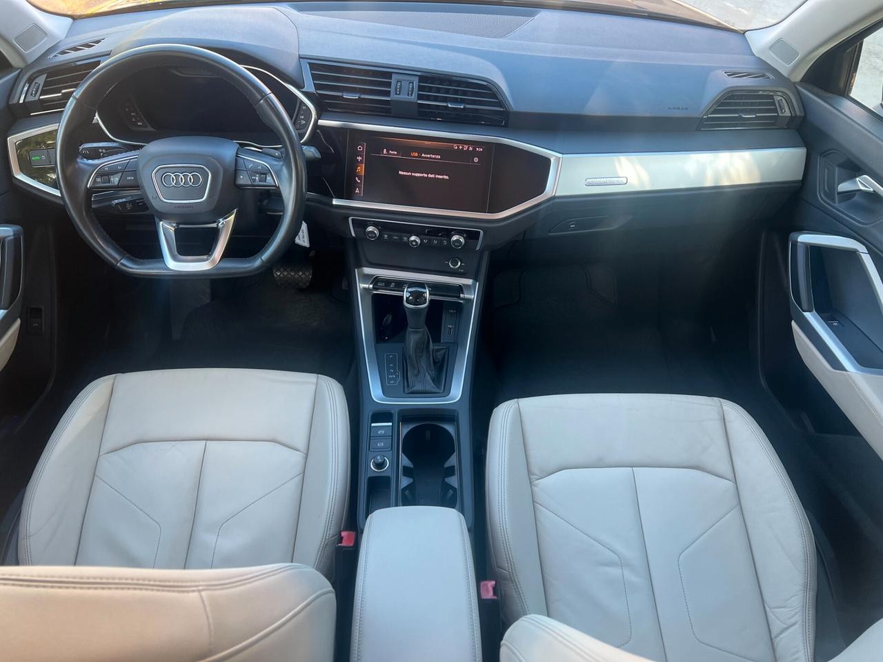 Audi Q3 40 TDI quattro S tronic Business Advanced