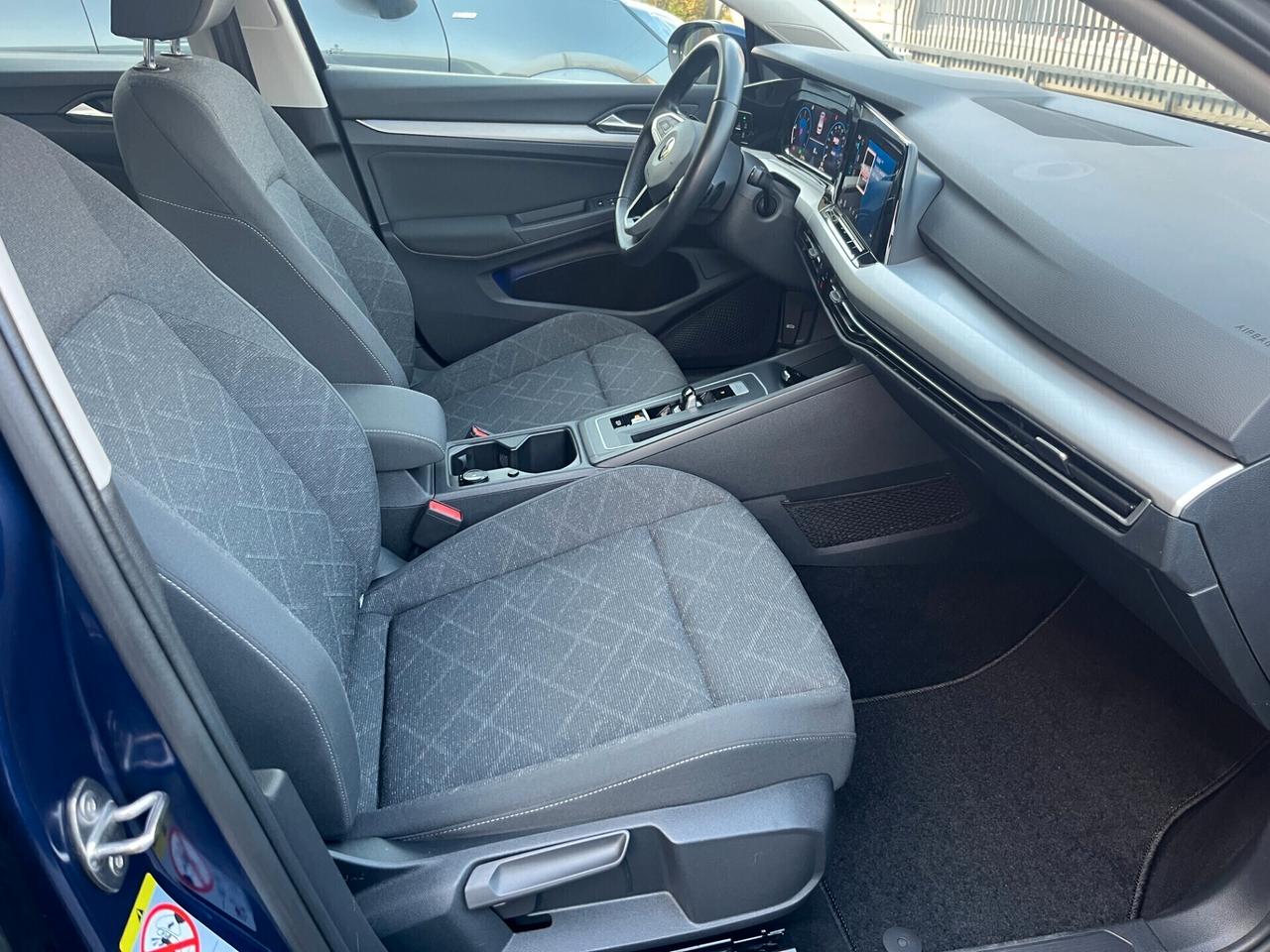 Volkswagen Golf 2.0 TDI DSG Life 02/2022 KM 81156