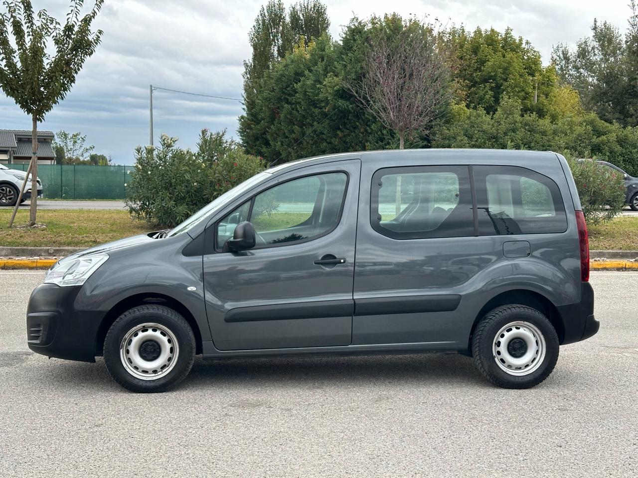 Peugeot Partner AUTOCARRO 5 POSTI 1.6 Bluehdi