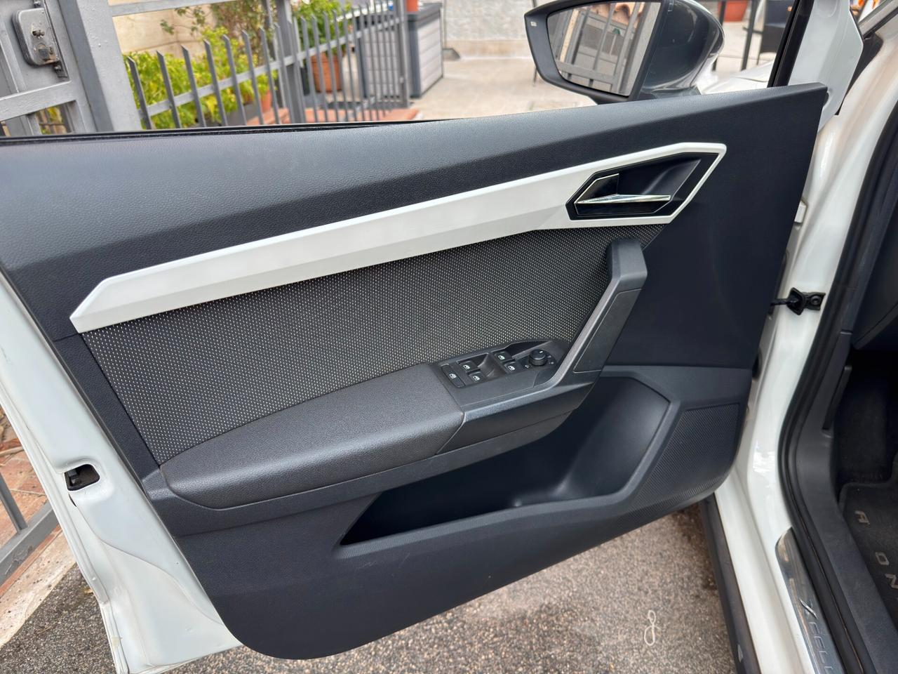 Seat Arona 1.0 EcoTSI XCELLENCE
