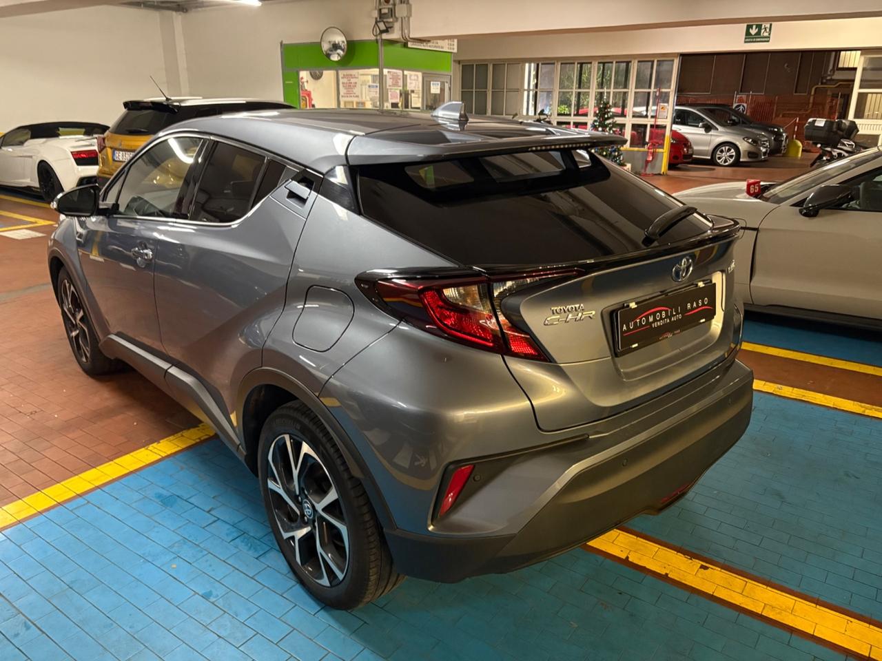Toyota C-HR 2.0 Hybrid E-CVT Trend