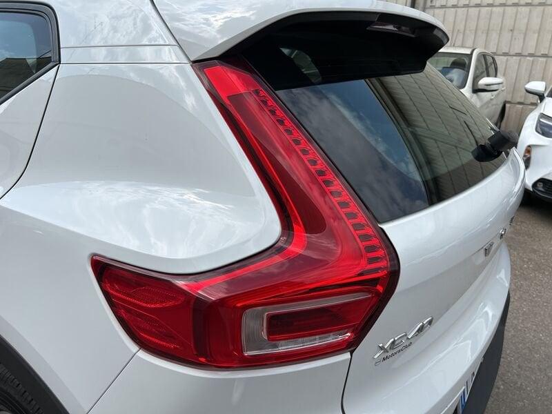 Volvo XC40 D3 AWD Geartronic Momentum