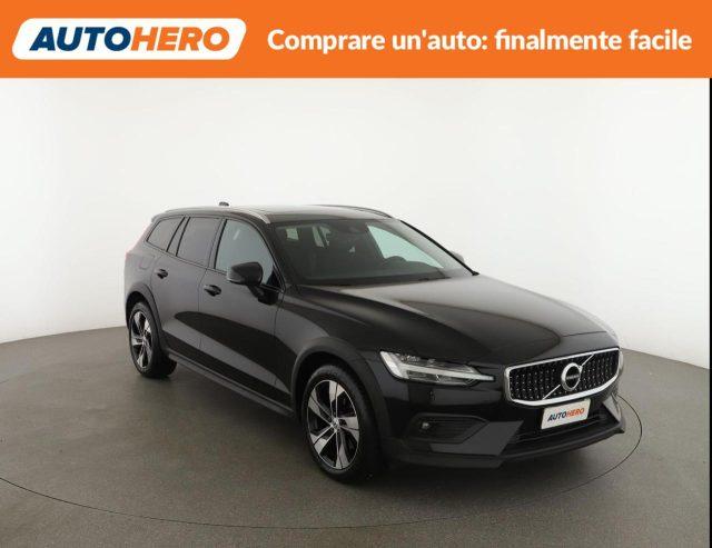 VOLVO V60 Cross Country B4 (d) AWD automatico Core