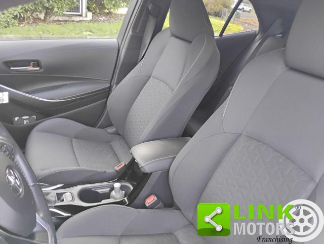 TOYOTA Corolla 1.8 Hybrid Style E-CVT