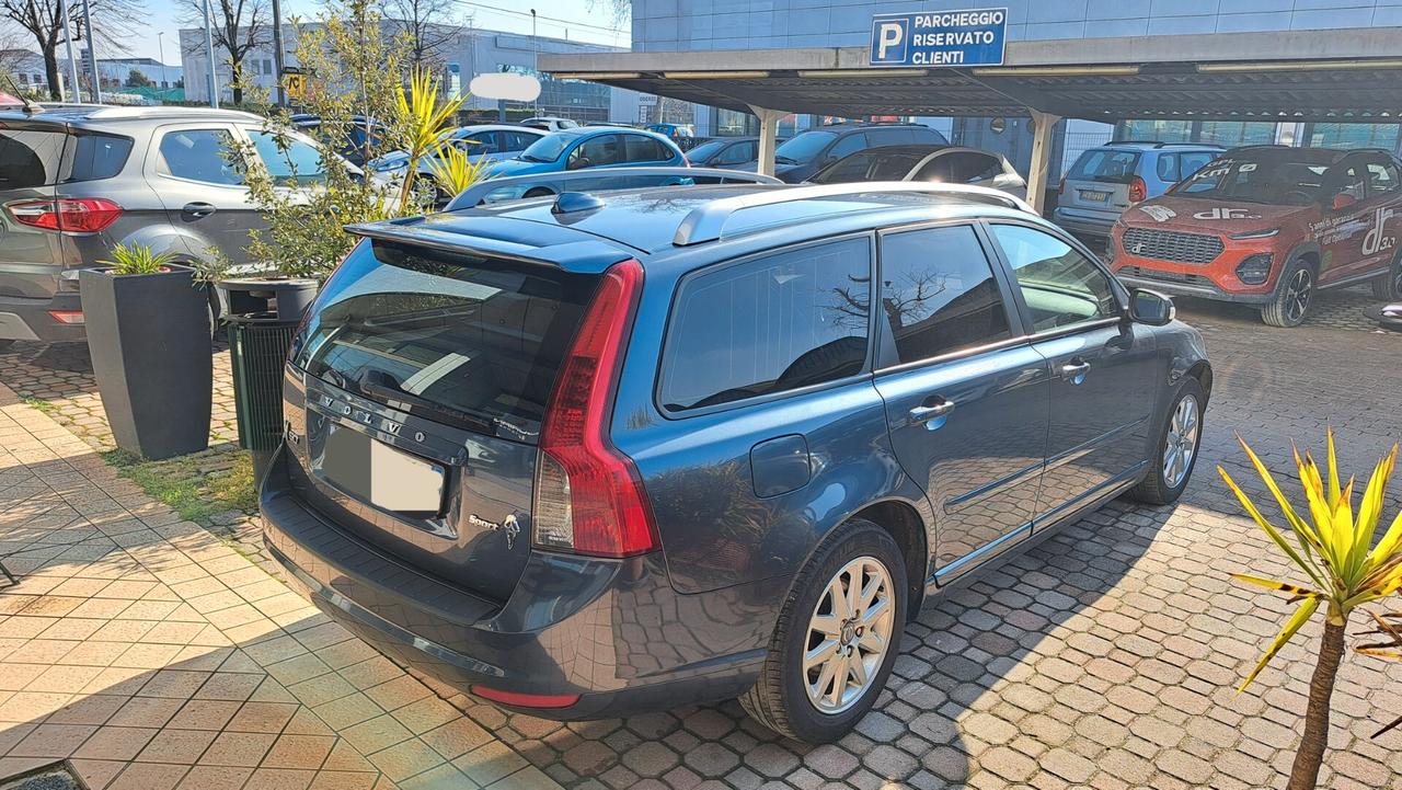 Volvo V50 1.6 D cat Momentum OK NEO PATENTATI