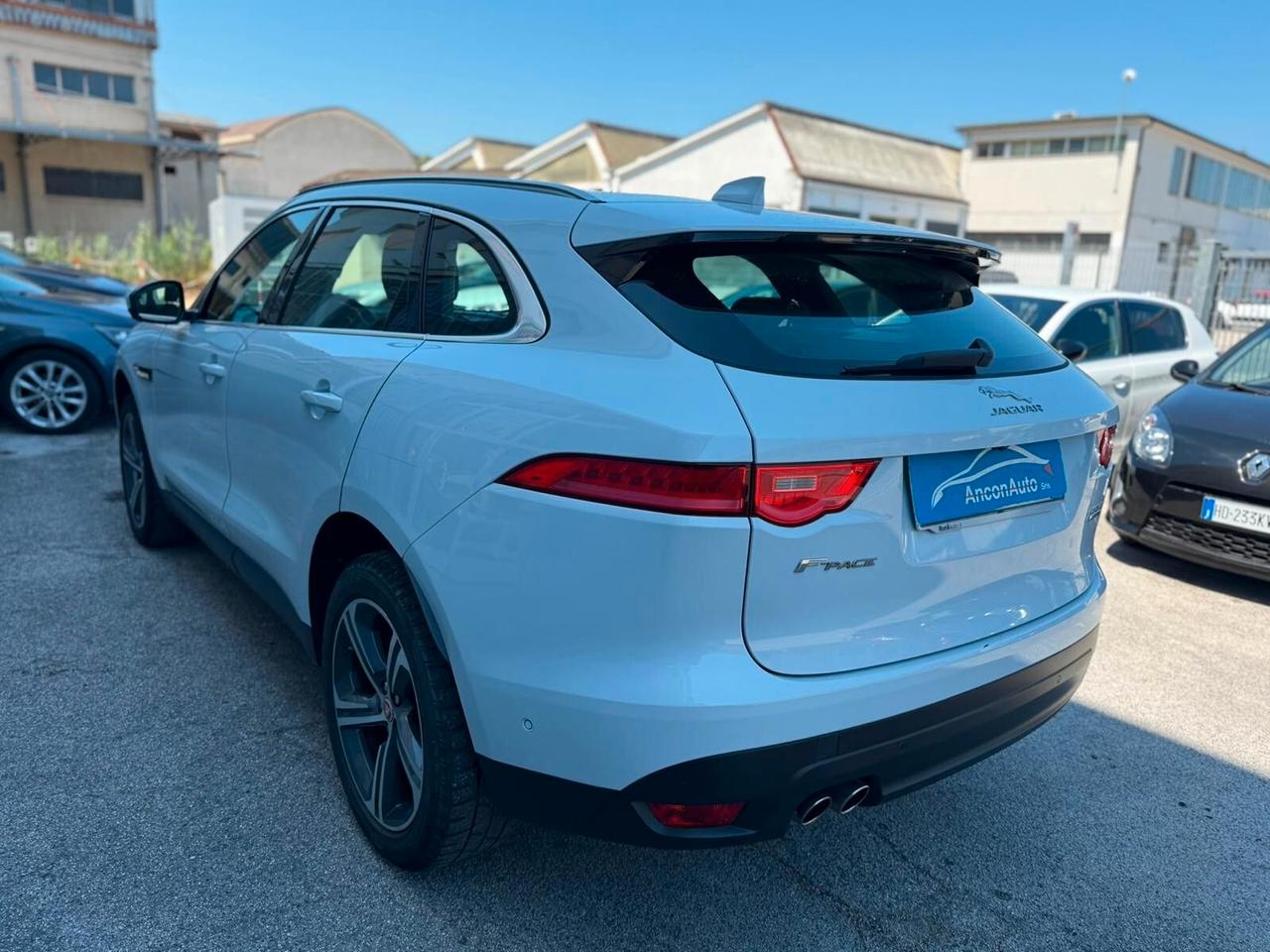Jaguar F-Pace 2.0D AWD MOTORE REVISIONATO 2018