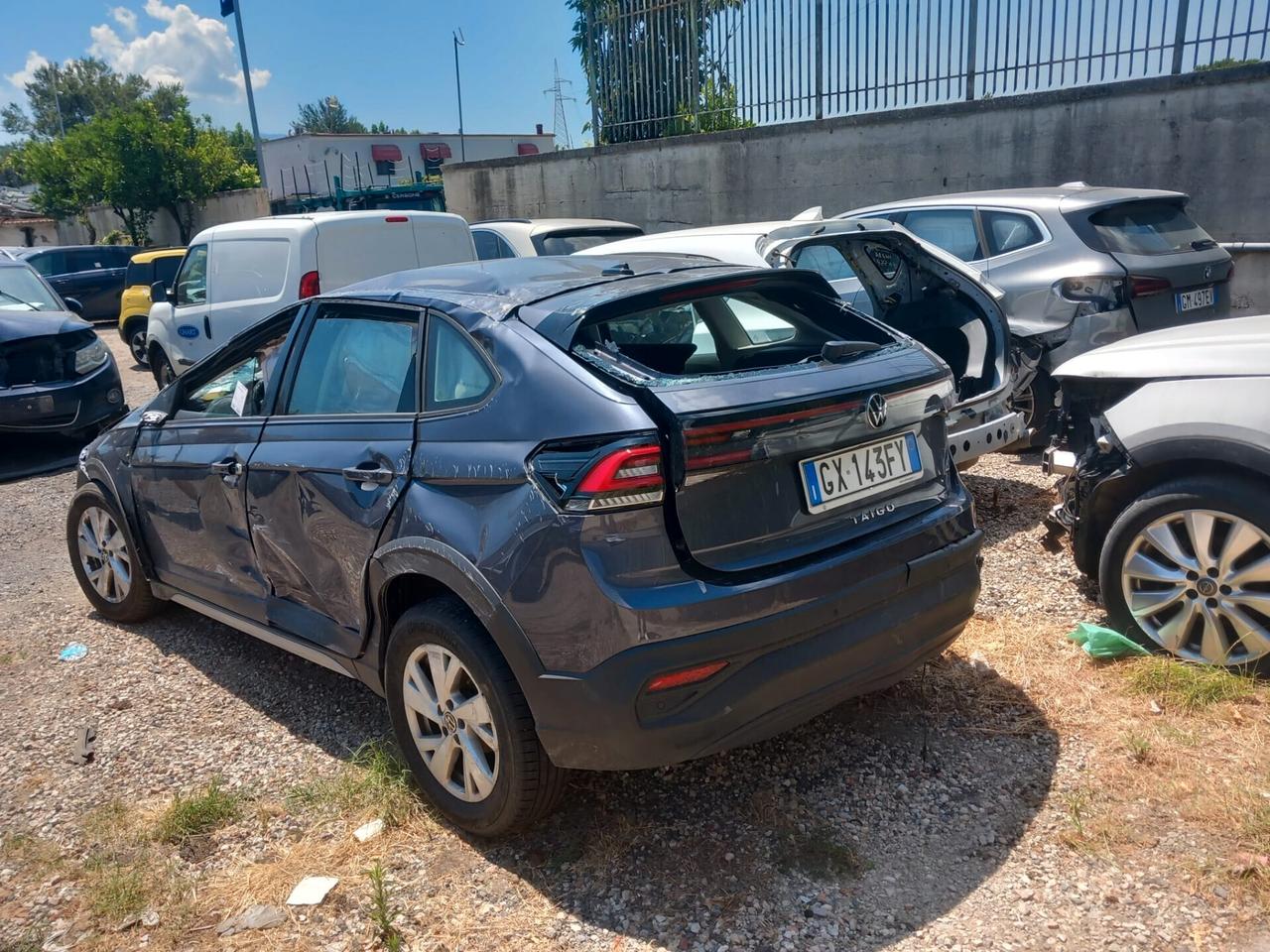 Volkswagen Taigo VOLKWAGEN Taigo 2024 SINISTRATA