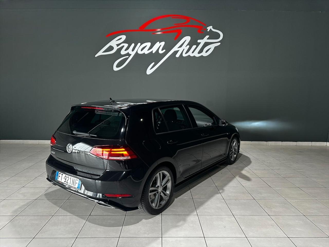 Volkswagen Golf R-LINE 1.5 TSI ACT DSG 5p. BMT