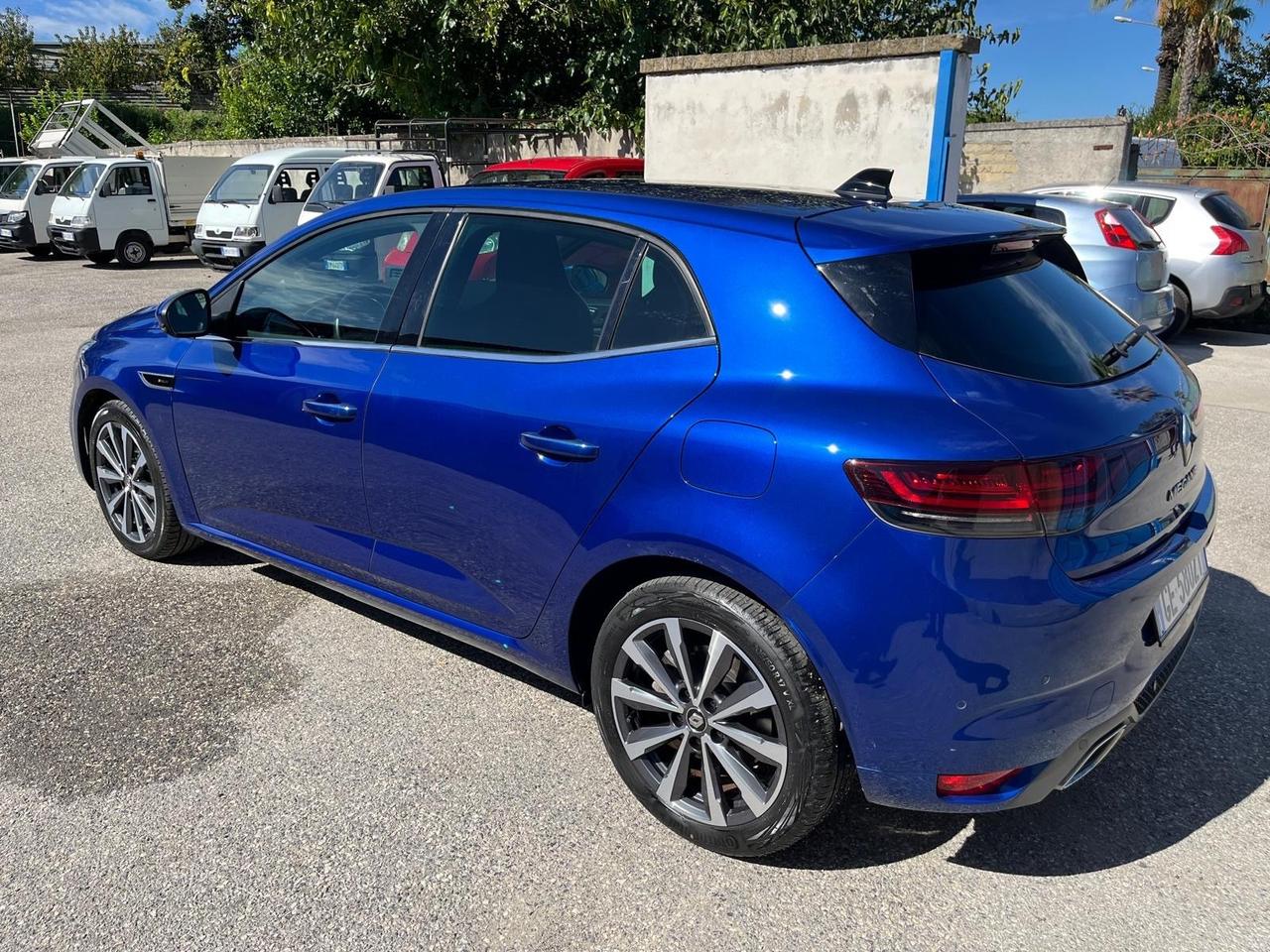 Renault megane-1.6 hybr. plug-in rs-line/aut.-2021