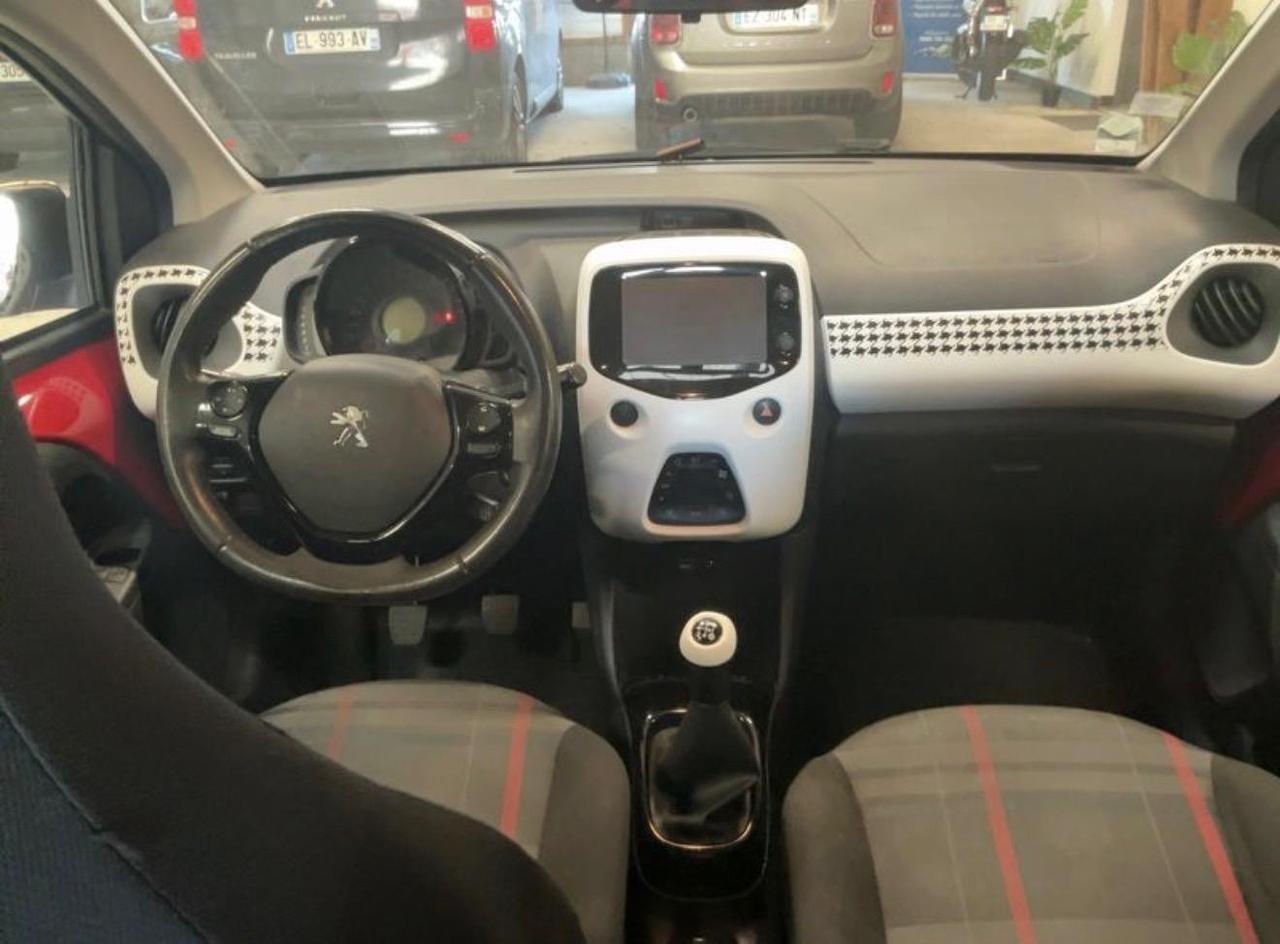 Peugeot 108 PureTech 82 5 porte Allure