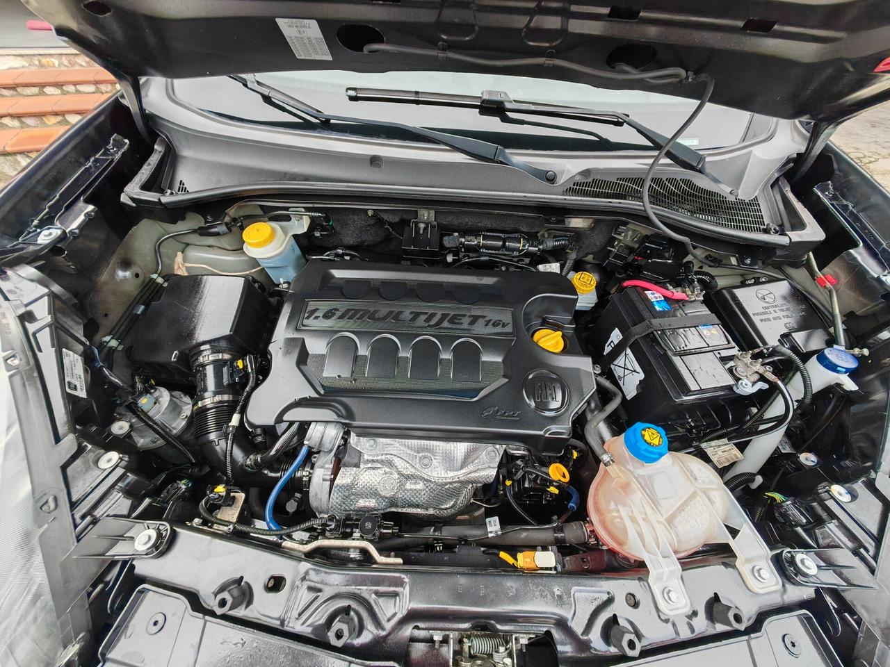 Fiat Doblo 1,6 diesel 11/2015 Cv105