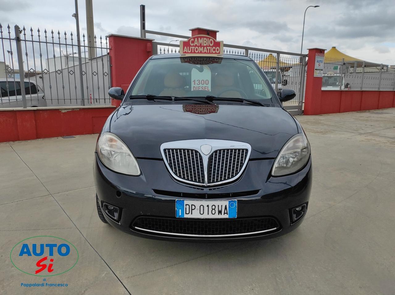 Lancia Ypsilon 1.3 Mjet - 69cv CAMBIO AUTOMATICO