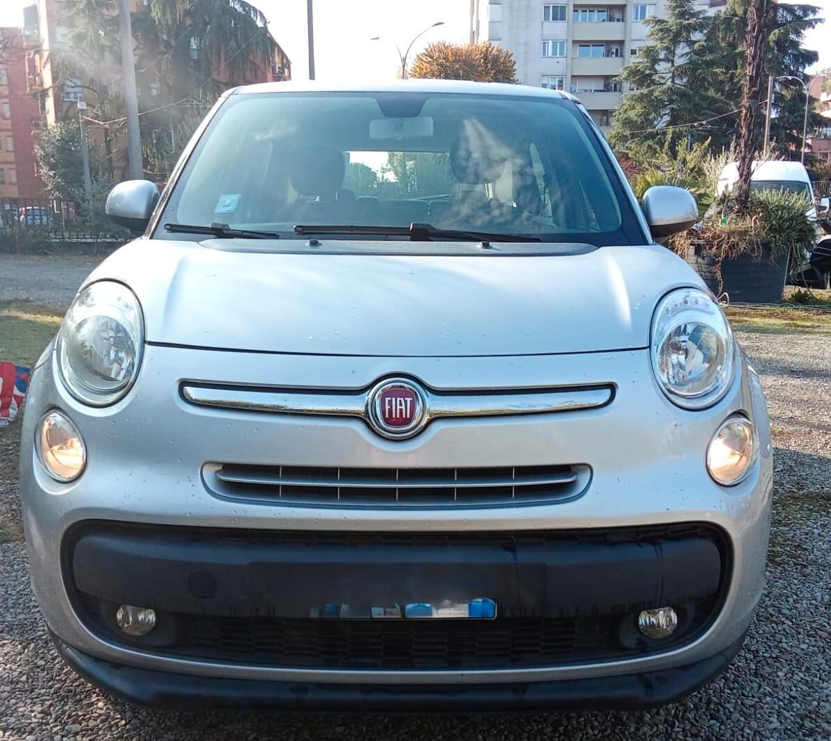 Fiat 500L ----