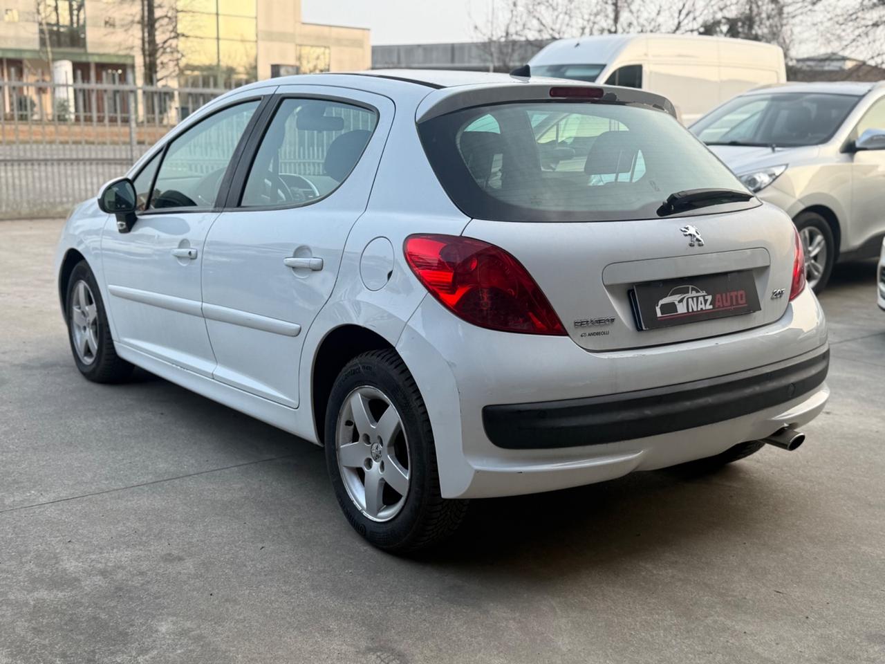 Peugeot 207 1.4 VTi 95CV 5p. XS