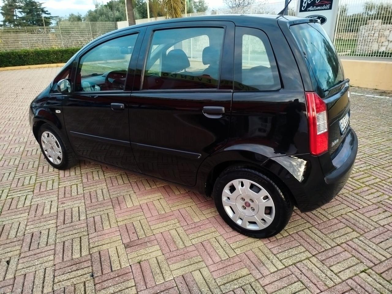 Fiat Idea 1.4 16V S&S Emotion